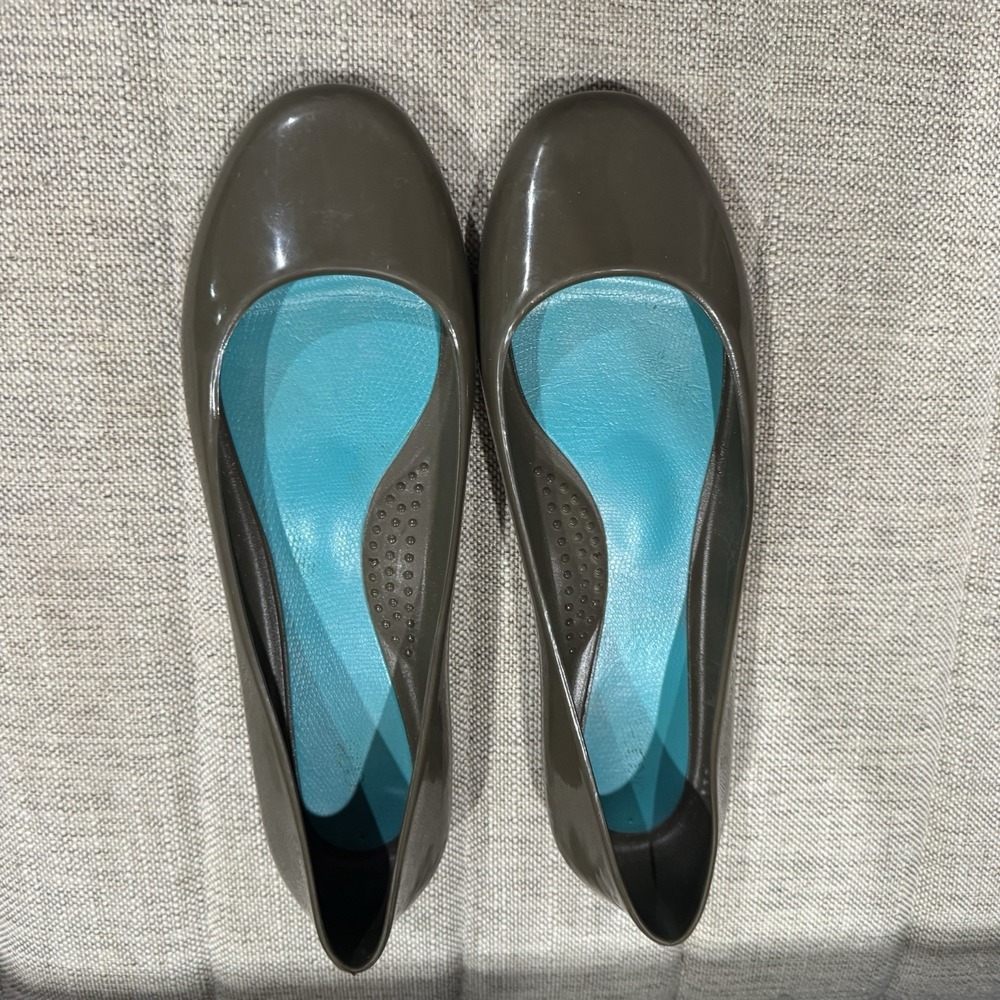 Oka B Taylor Ballet Flat Mary Jane Olive Green size 10 EU 40 Made USA Waterproof